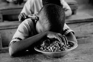 child in ghana praying